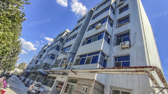 燕子山小区东路11-1号外景图