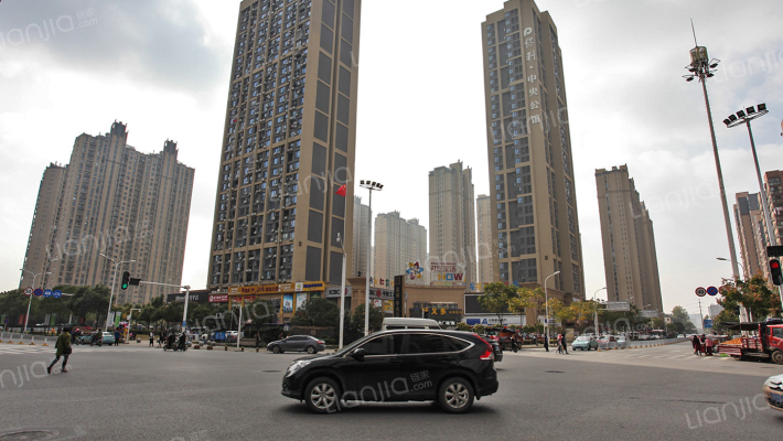 保利中央公馆外景图