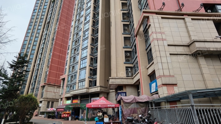 蓝润V客东区外景图