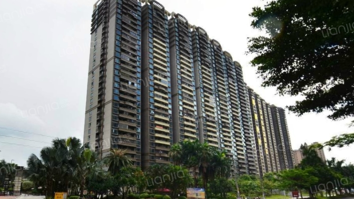 珊瑚湾畔外景图