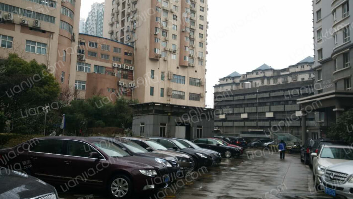 富泉公寓外景图