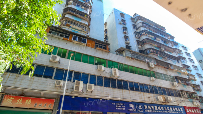 麦地花边岭综合楼外景图