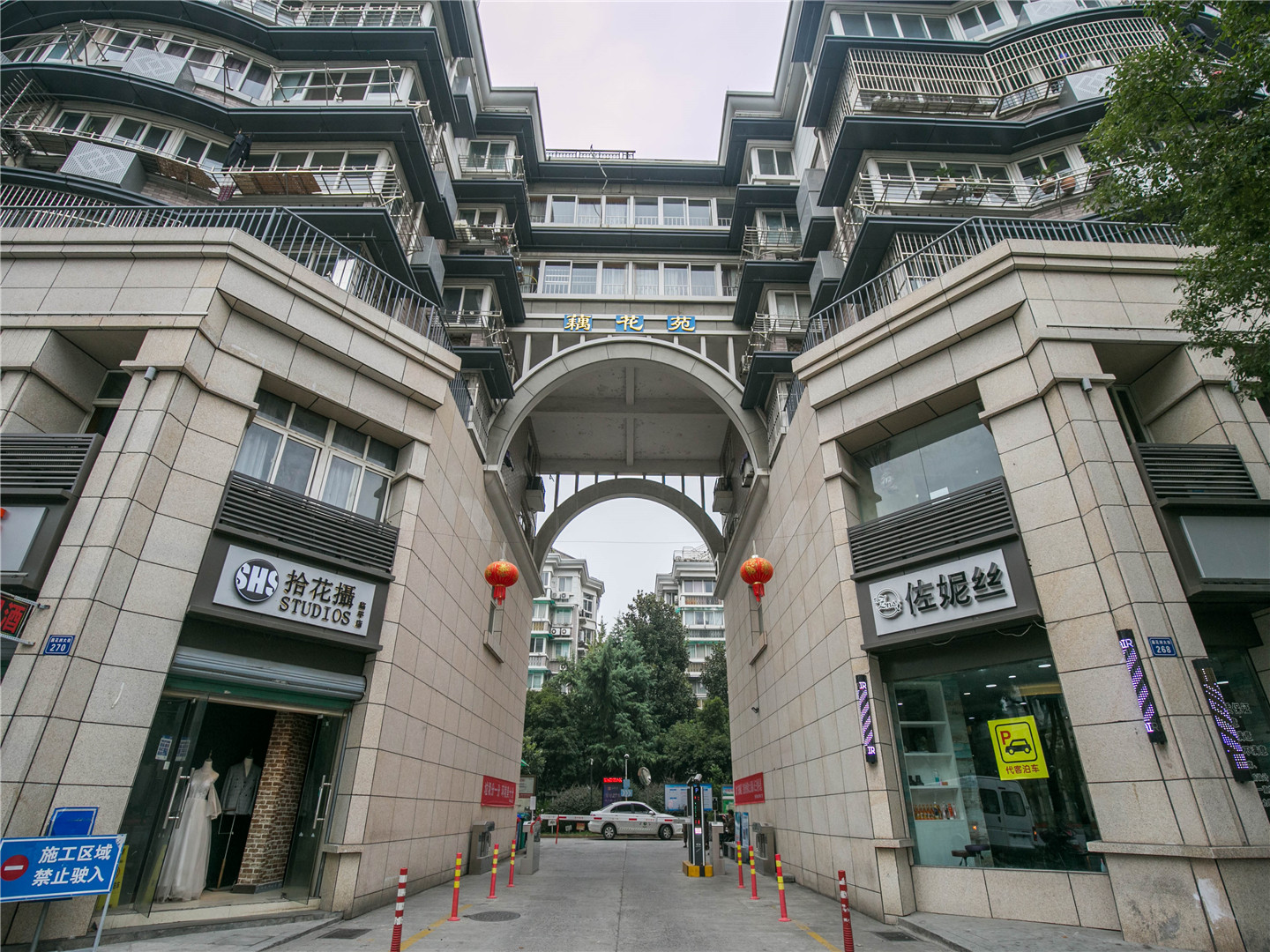 藕花苑小区实景 10