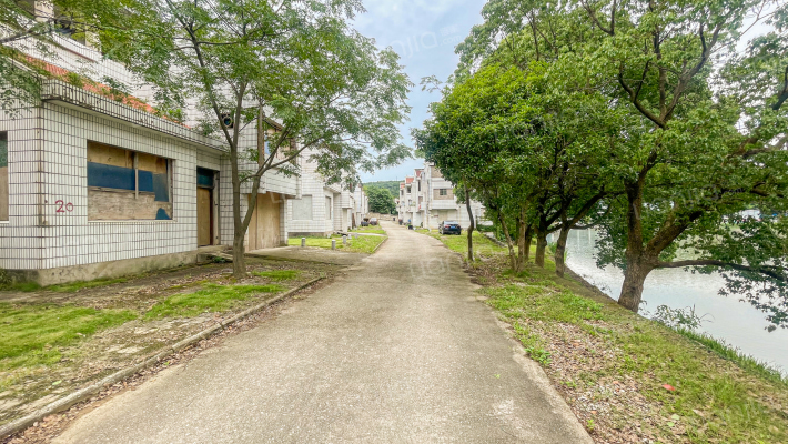 白石仙坪外景图