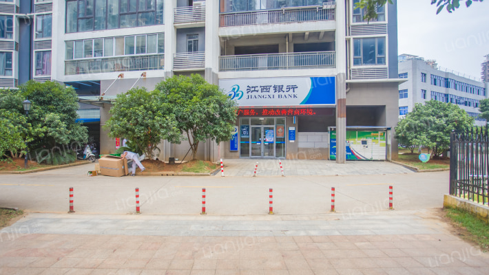 锦苑春天外景图