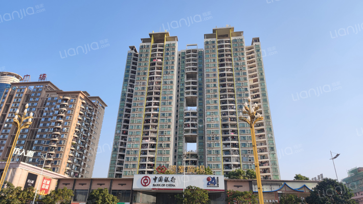 置业广场外景图