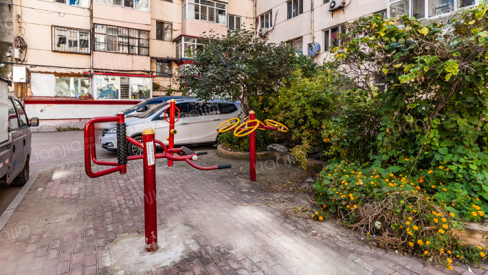 建国北四道街外景图