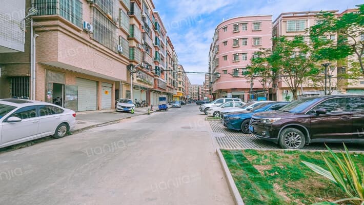 坦诚二路外景图