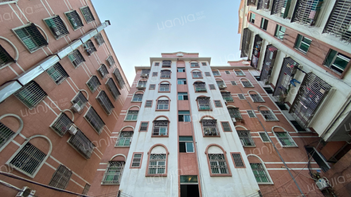 泰华路253号外景图