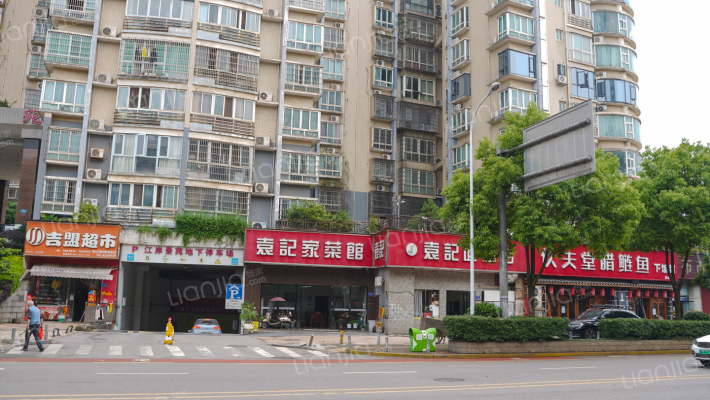 市政局宿舍外景图