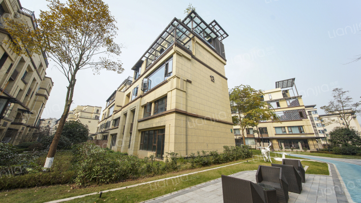 麓铭云麓里外景图