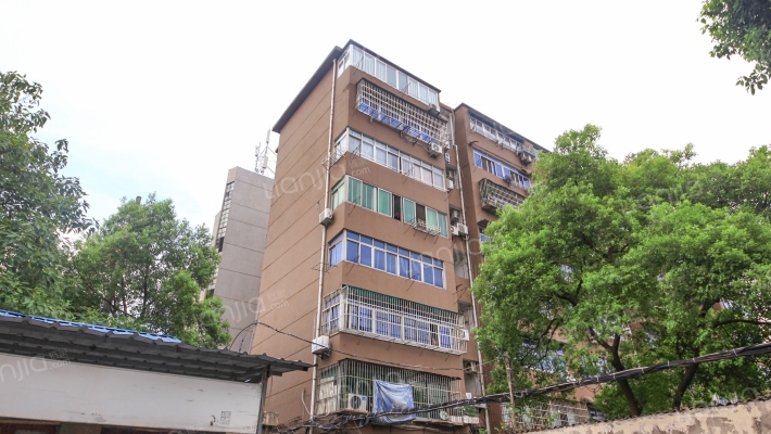 南昌工具厂宿舍外景图