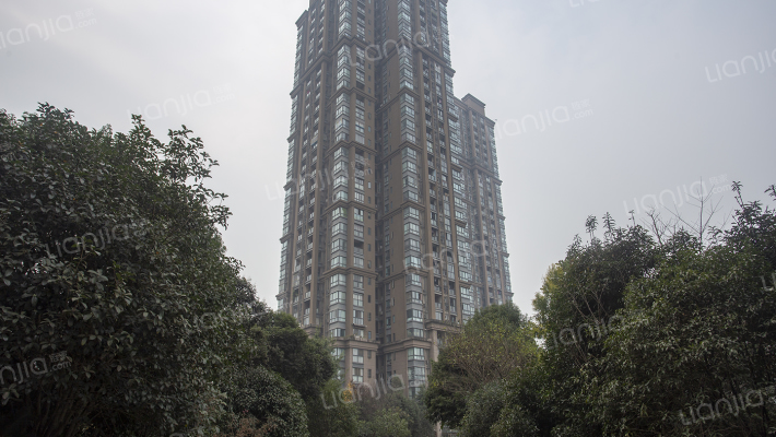 绿地翠谷勃朗廷岭上外景图