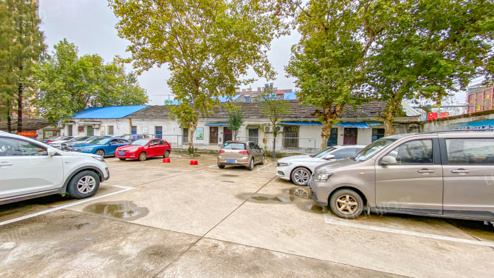 包公酒厂宿舍外景图