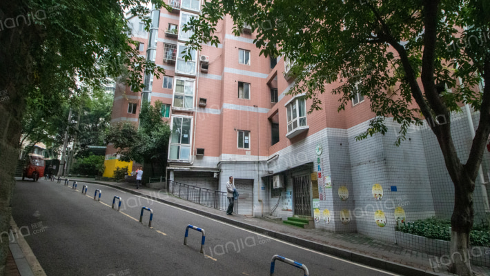 鑫泰大厦外景图