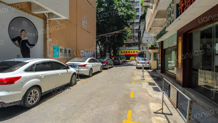 领尚时代外景图