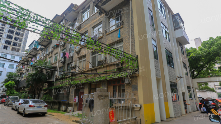 江西省机械厅宿舍外景图