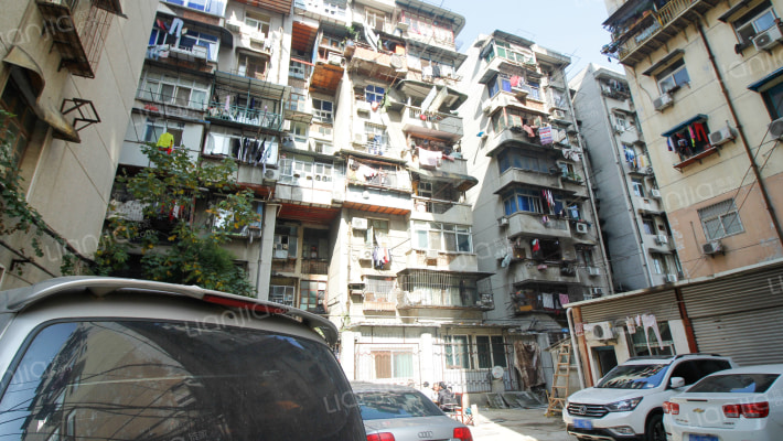 新江公寓外景图