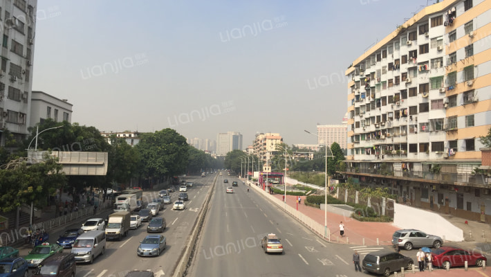 工业大道中外景图