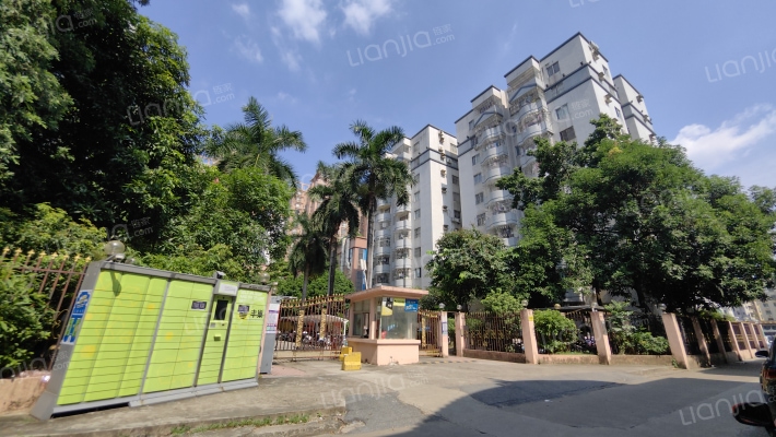 盈锋莲湖广场外景图