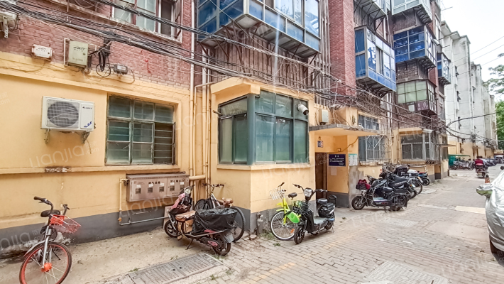 绿城纺织家属院外景图