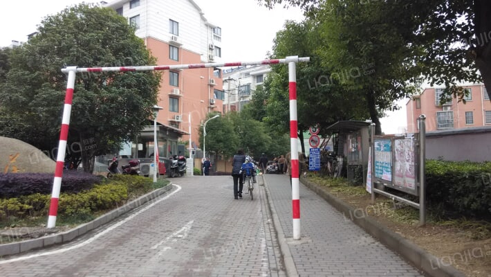 银贡山庄D区外景图