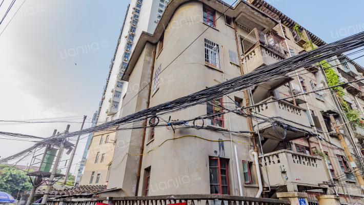 南公新村外景图