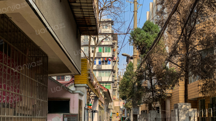 胭脂坪18号外景图