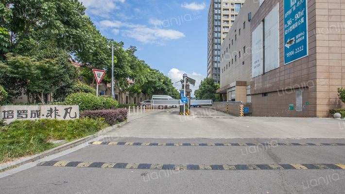 培罗成广场非凡公寓外景图