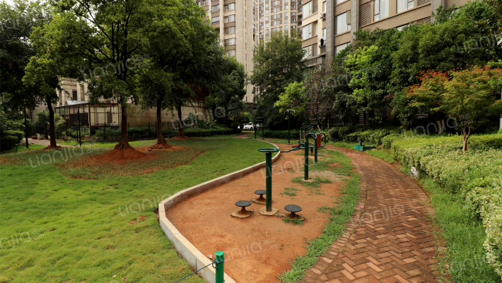 绿地香颂北区外景图