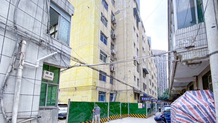 西安工程处家属院外景图