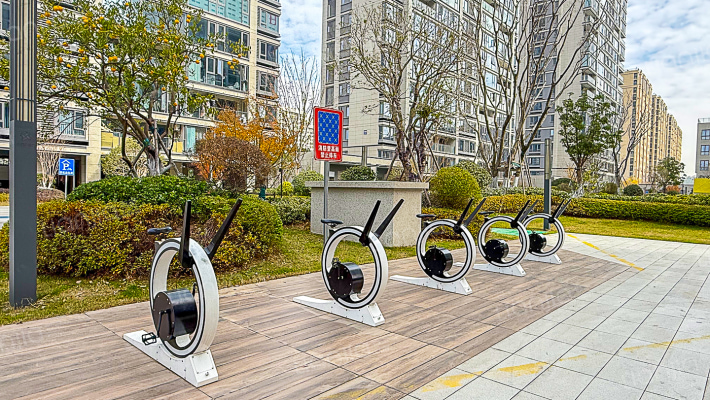 三里风荷外景图