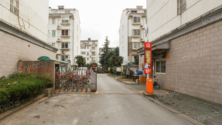 平齐花苑外景图