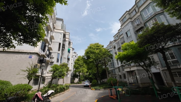 美之园东区外景图