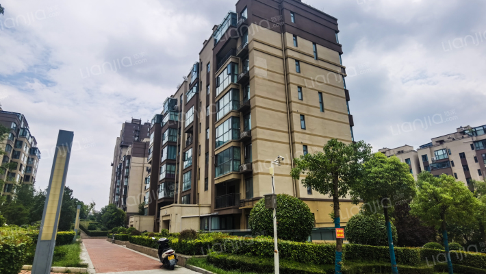 东郡一品尚园5期外景图