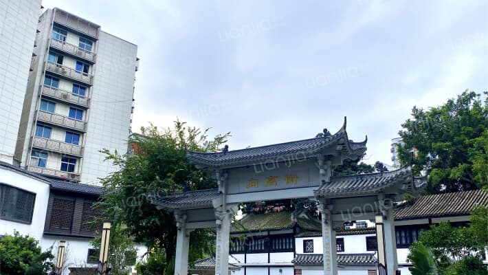 向高社区外景图