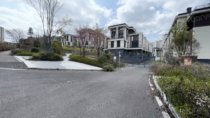 中铁我山珑府外景图