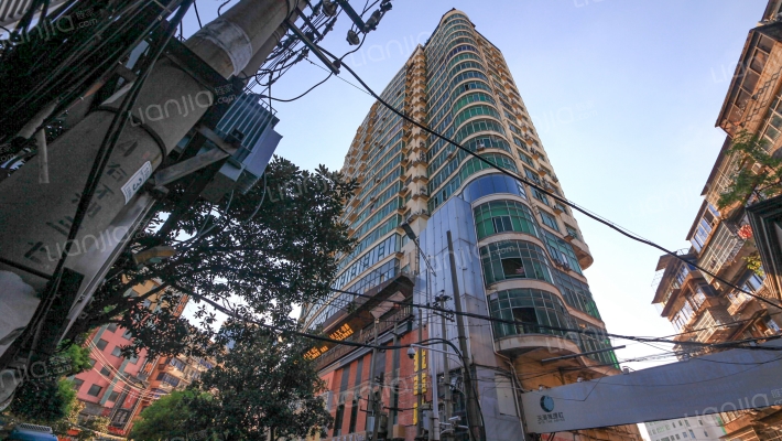 南方大厦外景图