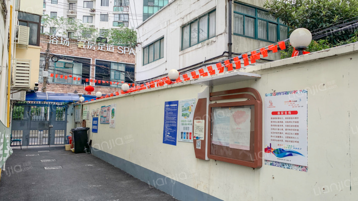 四达路166弄外景图