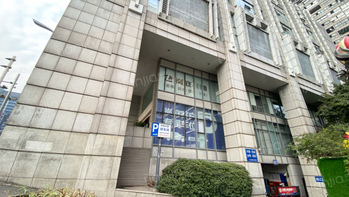 中信大厦外景图