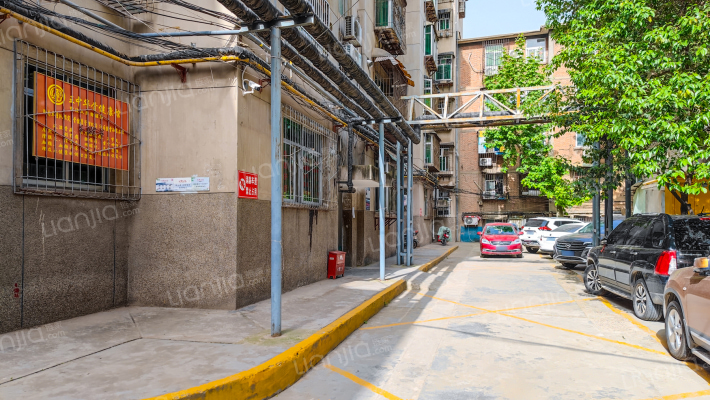 西电机社区外景图