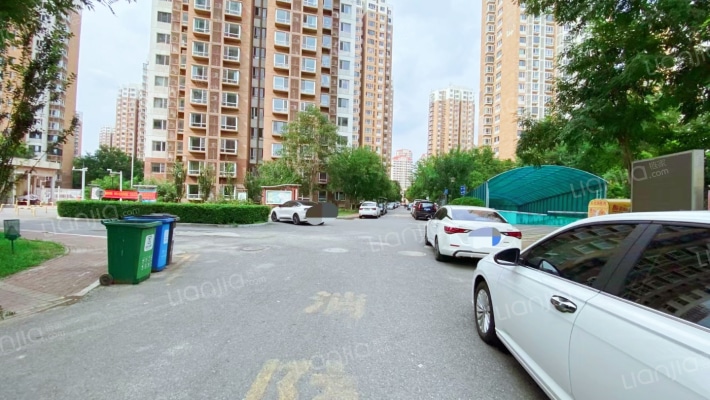 义佳花园外景图