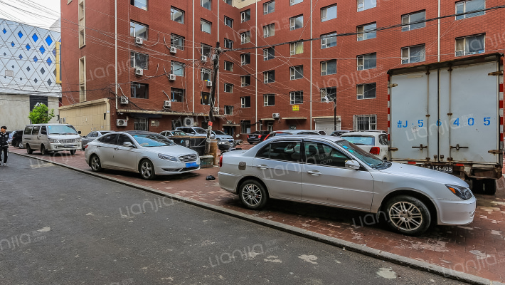 西广小区外景图