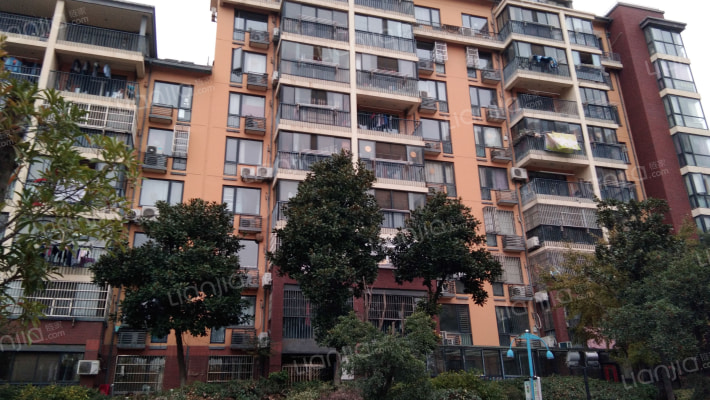 信达格兰云天外景图