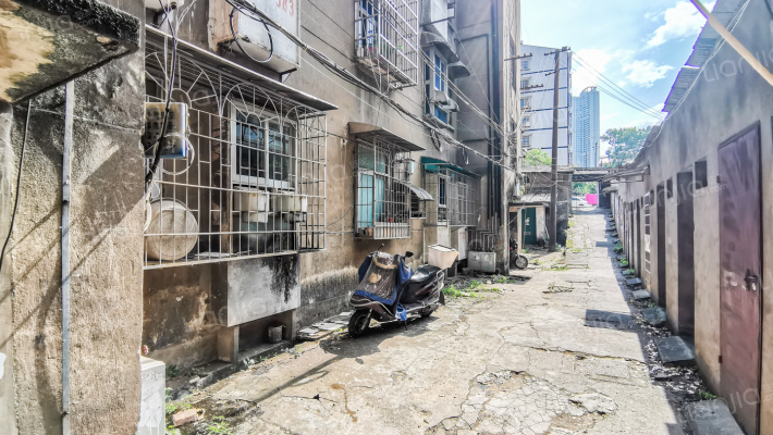 沙湖街77号外景图