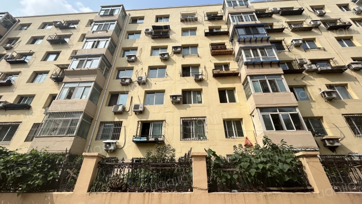 保工南街外景图