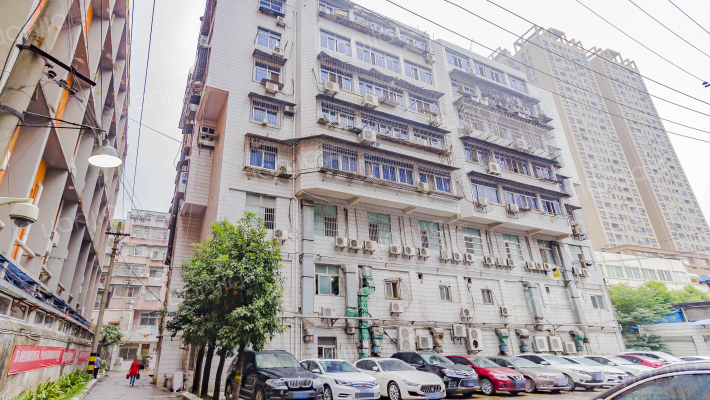 蓝空公寓外景图