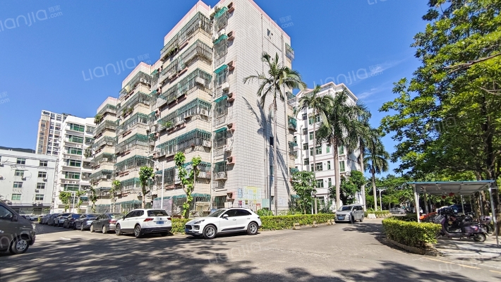 盐田出入境边防检查站生活区外景图