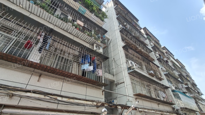 江畔新城外景图