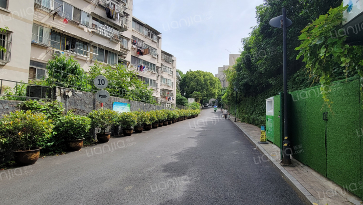 紫玉山庄外景图